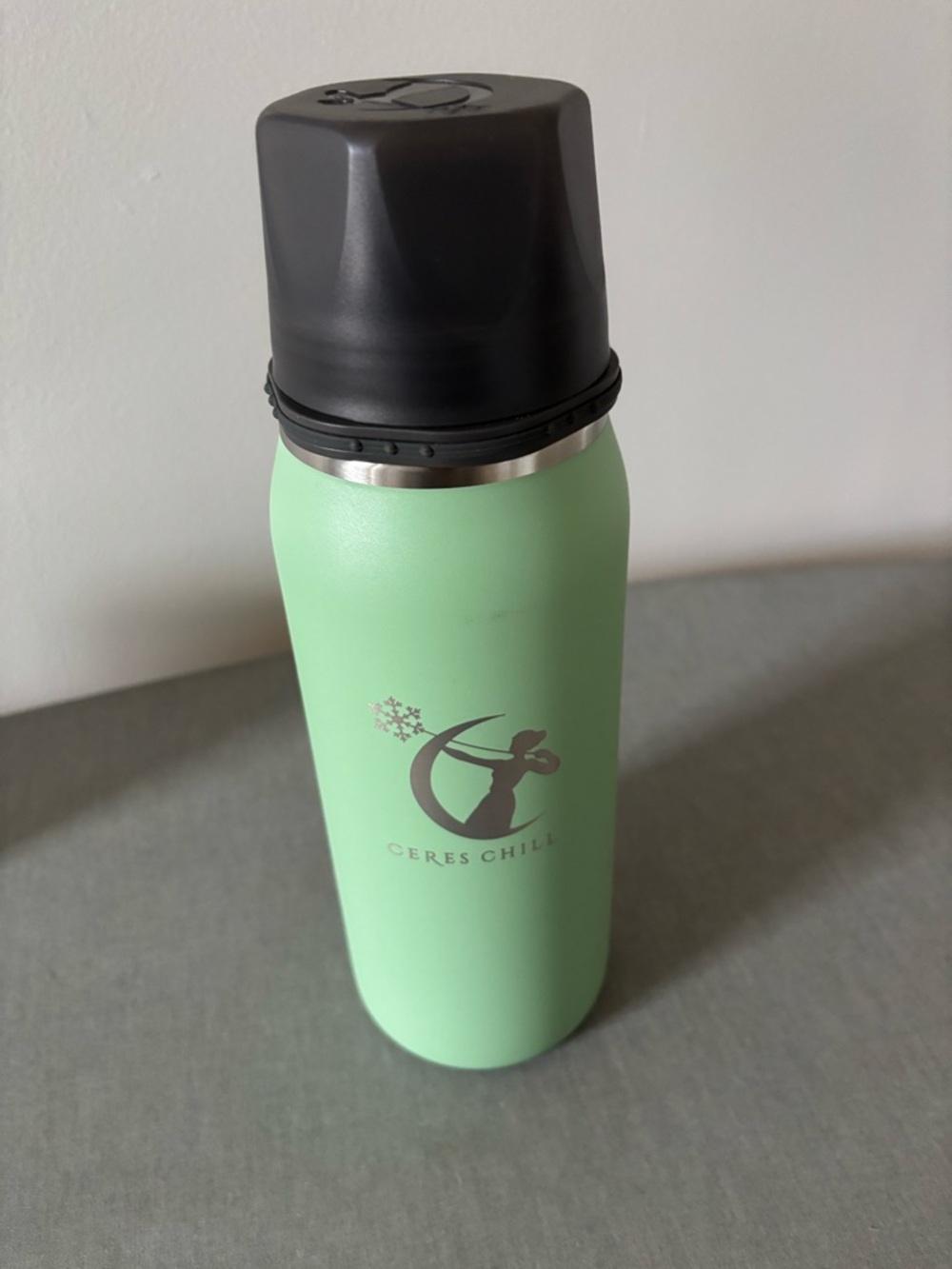Breastmilk Chiller & Warmer for on the go